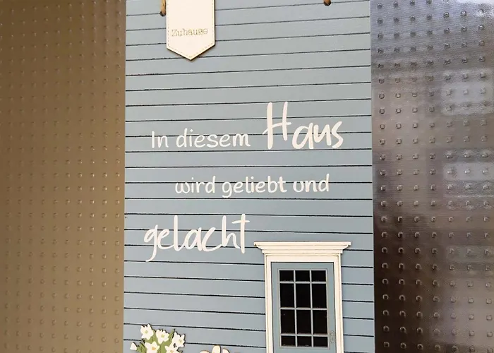 Charmantes Kleines Gaestehaus Pia, Zentral In Bedburg